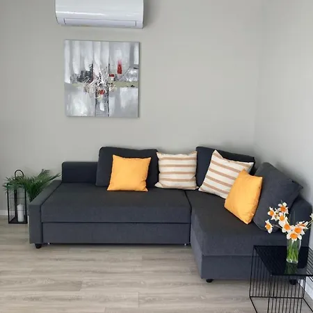 Rizling Apartmanhaz**** *